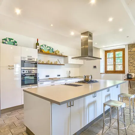 Semesterbostad Borgo Elisa *